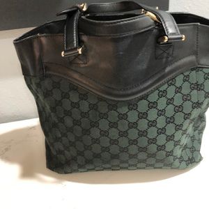 Beautiful Gucci bag Canvas and leather